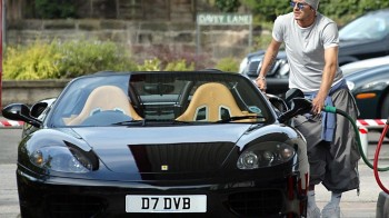 Khám phá siêu xe Ferrari 360 Spider của David Beckham